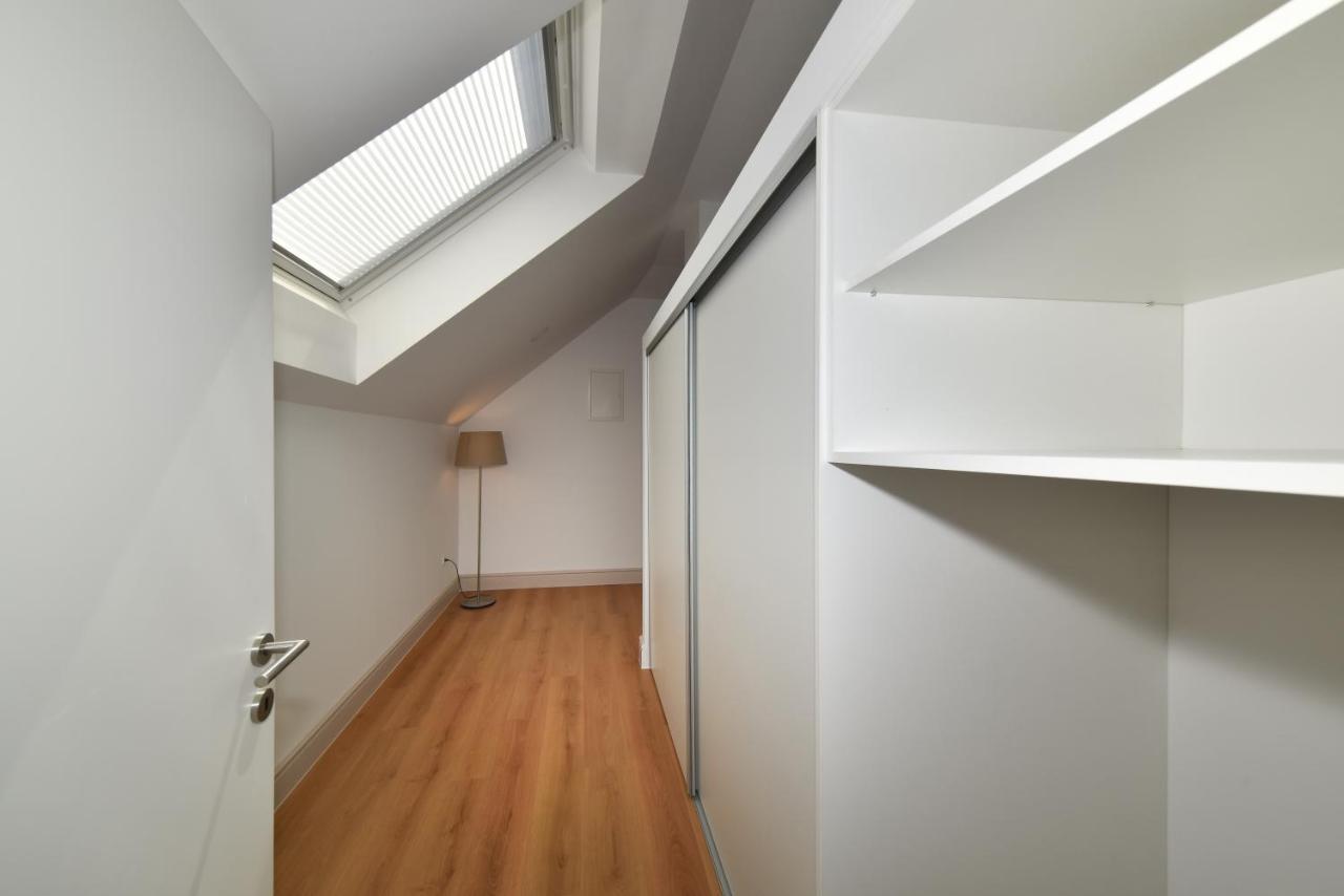 Novem Apartment